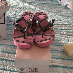 Juicy Couture Pink and Brown Women's Sandals